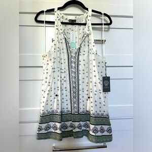 NWT Vince Camuto Split Neck Top